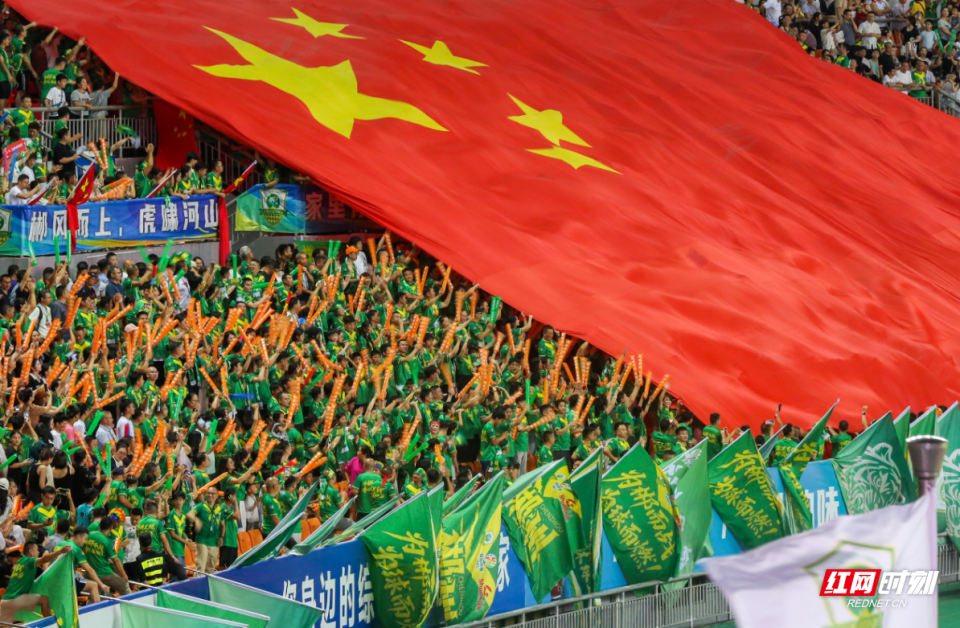 om, 个主场胜利, Qf om, 个主场胜利, Qf